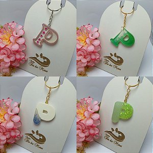 Chaveiro em resina Letra P