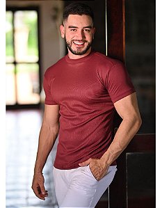Camisa Gola Alta Vinho