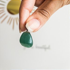 Pingente de Quartzo Verde Rolado prateado - Pedra da Saúde e do coração