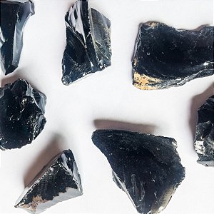 Obsidiana Negra Bruta Média - Pedra do Poder