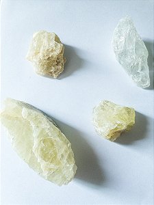 Hidenita (espodumênio ou Kunzita Verde) - Vitalidade e entusiasmo