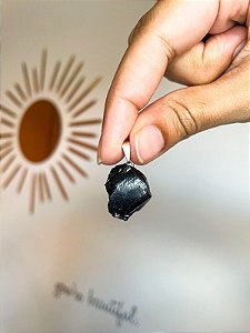 Pingente de Obsidiana Negra Bruta - Pedra do Poder, Escudo Psíquico e o Portal para o Autoconhecimento