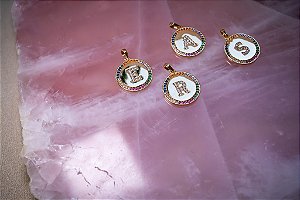 Pingente Medalha Cravejada Inicial