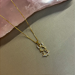 Colar Filha Vazada Cravejado