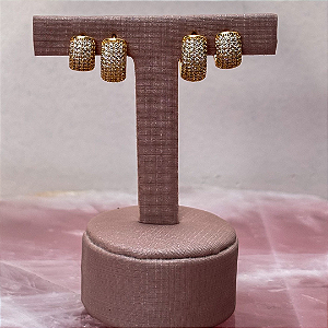 Dupla de Argolas Cravejadas em Zircônias