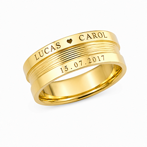 Aliança Reta com Friso Gravação Externa 8mm Ouro 18k.