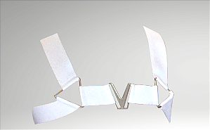 HARNESS ELÁSTICO BRANCO  COM DETALHE EM METAL