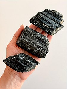 Turmalina Negra de Ambiente P 100 a 300g - Proteção Energética e Espiritual, Inseguranças e Soluções