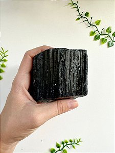 Turmalina Negra de Ambiente M 301 a 500g - Proteção Energética e Espiritual, Inseguranças e Soluções