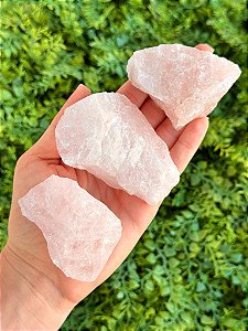 Quartzo Rosa Bruta G - Pedra do Amor e Relacionamento