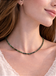 Colar Zoisita com Rubi 3mm Multifacetada - Paixão pela Vida, Sucesso e Sabedoria para Decisões