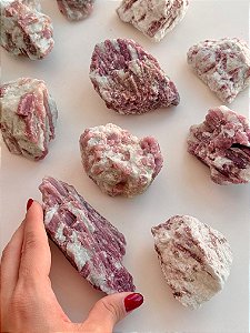 Turmalina Rosa Bruta G - Afrodisíaca; Inspira Segurança, Confiança e Purifica Dores