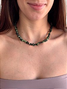 Colar de Zoisita com Rubi - Dourado - Paixão pela Vida; Sucesso; Decisões