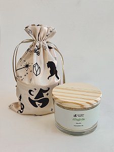 Vela Aromática Alegria - Aroma Leve de Alecrim; Com Quartzo Cristal