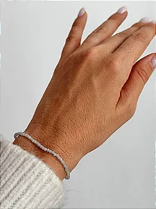 Pulseira de Água Marinha 2mm Multifacetada - Pedra da Ansiedade, Desfaz Confusões, Protege os Pensamentos
