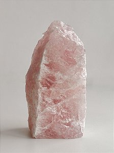 Quartzo Rosa Base Serrada GRANDE - Amor Próprio, Perdão, Acolhimento e Gratidão