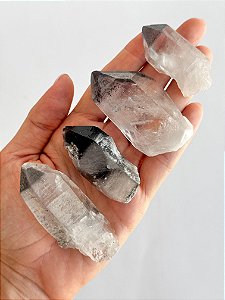 Quartzo com Clorita - Libera Mágoas, Restaura Alegria, Purifica e Regenera