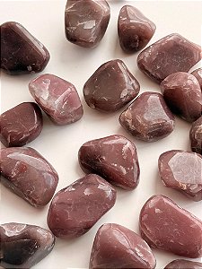 Quartzo Vermelho Rolado - Cristal do Coração - Emoções; Superação de Traumas; Questões familiares