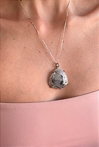 Pingente de Quartzo Turmalinado - Peça Única - PQTURM04 - Tensão, Dificuldades e Conquistas