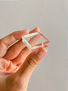 Base Acrílica com Massinha de Fixação – Apoio para Cristais e Peças Especiais