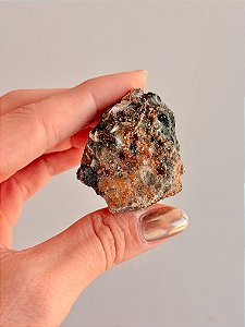 Vanadinita Bruta - Peça Única - VAN11 48g - "Pedra do Trabalho"; Transformar Sonhos em Ação