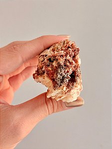 Vanadinita Bruta - Peça Única - VAN45 98g - "Pedra do Trabalho"; Transformar Sonhos em Ação