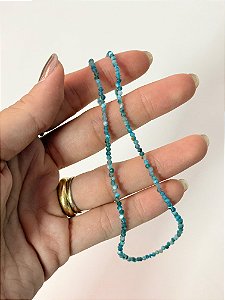 Colar de Apatita 2mm Multifacetado - Melhora Timidez, Irritabilidade e Exaustão Emocional; Auxilia com Hiperatividade e Autismo