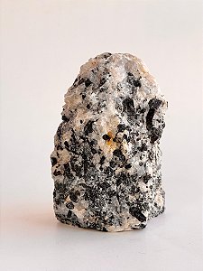 Quartzo Turmalinado - Base Serrada - Tensão, Dificuldades e Conquistas