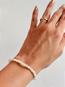 Pulseira de Madre Pérola Redonda 4mm - Amor Incondicional, Riqueza, Beleza, Proteção e Pensamentos de Paz