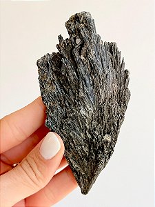 Cianita Preta - CP29 106g - Vassoura de Bruxa - Proteção, Varre para longe a negatividade