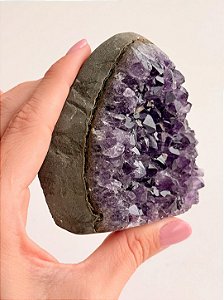 Drusa de Ametista Encantada DAE172 - 372g - Portal Mágico; Eleva a Vibração, a Intuição e Conexão Espiritual