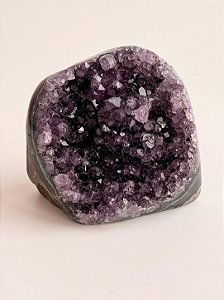 Drusa de Ametista Encantada DAE166 - 324g - Portal Mágico; Eleva a Vibração, a Intuição e Conexão Espiritual
