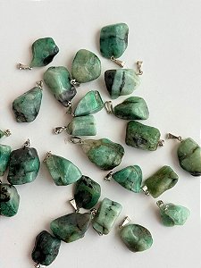 Pingente de Esmeralda Rolada - Beleza e Amor Bem Sucedido