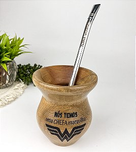Kit Chimarrão Personalizado – Cuia de Madeira Pinhão Imbuia + Bomba de Aço Inox