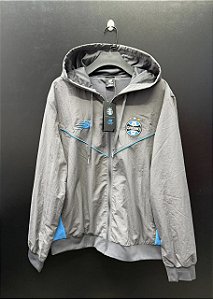JAQUETA DO GRÊMIO 2026 VIAGEM CHUMBO/CELESTE