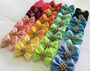 10 Lacinhos Pet Cães Cachorro Gato Laço Fêmea banho e tosa M