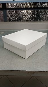 CAIXA BRANCA PARA CALÇADO FUNDO E TAMPA - 295X250X105 - 60 UNIDADES