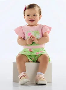 Conjunto Blusa e Short-Saia para Bebê Menina (Rosa)