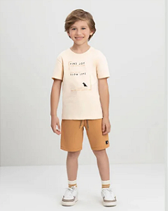 Conjunto Infantil Menino Camiseta Meia Manga 3D e Bermuda em Moletom Bege