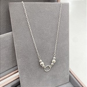 Choker em Prata Círculo Vazado e Bolas