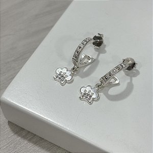 Argola de Patinha Cravejada com Zircônias em  Prata