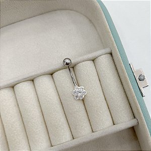 Piercing para umbigo Flor Prata cravejada com Zircônias