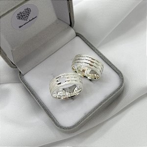 Par de Alianças Diamantada Coração Vazado 8mm em Prata