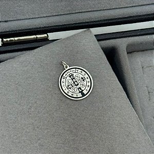 Pingente São Bento em Prata - Tamanho G