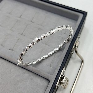 Bracelete Aro Torcido Unissex em Prata