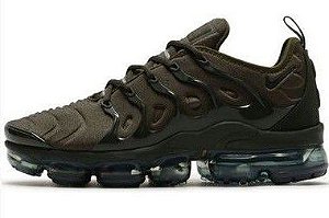 vapormax plus verde e dourado