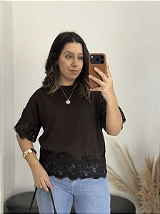 TEE COM APLICAÇÃO RENDA