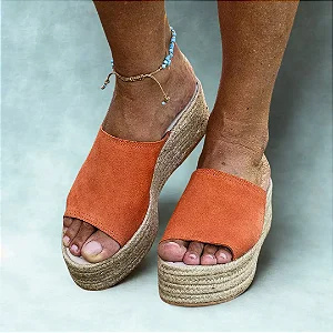 Tamanco Plataforma Feminino em Camurção Laranja Girardis