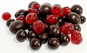 Cereja drageada em chocolate 70% cacau (200g)