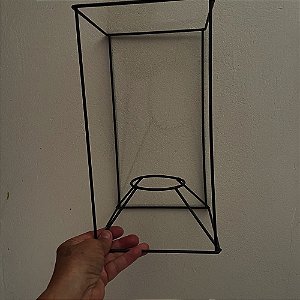 SUPORTE CUBO DE FERRO PRETO PARA KOKEDAMAS E VASOS MÉDIO